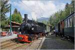 Die Blonay-Chamby Bahn G 2x 2/2 105 ist mit dem ersten Zug der Saison 2022 in Chaulin Musée eingetroffen.