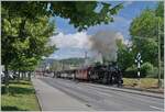 Der Blonay-Chamby Extrazug von Vevey nach Chaulin wird in Blonay um weitre Wagen ergänzt und in zwei Teile geführt.