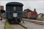 Ein ex BLS Bi und der Tm II 98 85 5 230 864-1 in Triengen.