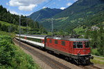 SBB: IR Basel-Locarno mit der Re 4/4 11194 auf der Gotthrd-Südrampe am 28.