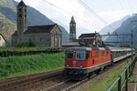 SBB: IR Locarno-Basel mit der Re 420 156-2 vor der prächtigen Kulisse der beiden Kirchen San Nicola und San Michele am 13.