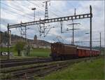 Die RVT-Fahrt zum Feldschlösschen.

Ae 3/6 III 10264 mit dem RVT-Zug erreicht Rheinfelden. April 2023.