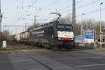 SBBCI 189 282 zieht ein KLV durch Emmerich am 9 Februar 2023.