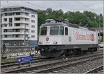 Die SBB Re 4/4 II  Erstfeld  (Re 420268-5) in Vevey  17.06.2016