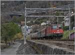 Die SBB Re 4/4 II 11348 (Re 420 348-5) ist mit einem kurzen Güterzug bei Villeneuve unterwegs. 

24. Februar 2024