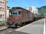 BLS Re 474 N 178 mit einem Kesselwagenzug in Vevey am 16.