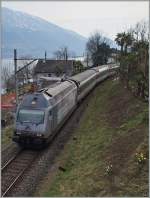 Die Re 460 107-6 mit eienm IR kurz nach Locarno.