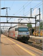 Die SBB Re 460 101-9 in Nyon.