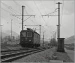 Die SBB Re 6/6 11623 unterwegs auf der RhB bei Felsberg.