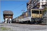 Eine MOB GDe 4/4 (Serie 6000) wartet mit ihrem MOB Belle Epoque in Chamby auf den Gegenzug.