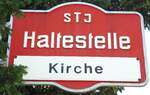 (128'221) - STI-Haltestellenschild - Hilterfingen, Kirche - am 1.