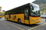 (281'759) - PostAuto Wallis - VS 424'837/PID 10'083 - Iveco am 21. Oktober 2025 in Brig, Garage