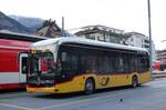 (281'776) - PostAuto Wallis - VS 581'434/PID 12'162 - eMercedes am 24. Oktober 2025 beim Bahnhof Brig
