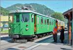 Der GFM Be 4/4 111 (ex BCe 4/4 111) Baujahr 1903 (Umbau 1928/1951) ist mit dem GFM Salonwagen in Blonay angekommen.