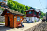 ber dem Genfersee, der Bahnhof Chamby am 27.05.2023.