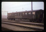 Der Wagen 50 85 20-03 297 entstammt - so weit ich herausfinden konnte - einer Serie 7664-7699 (20-03 262...297) aus den Jahren 1932 bis 1935. Diese Serie war die Fortsetzung einer grossen Stckzahl hnlicher Wagen, die aber noch genietet und noch nicht geschweisst waren. Biel, 27.September 1970 