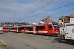 Der neue CJ ABe 4/12 672 ist auf einer Testfahrt in Le Noirmont. Durch die Anschaffungskosten, die infolge des Gewichtes höheren Betriebskosten und der Umstand, dass die GTW Abe 2/6 nicht wie geplant verkauft werden können, sinkt der Kostendeckungsgrad des CJ Regionalverkehr gegen oder unter 20 %, was eigentlich Anlass für einer Betriebsumstellung auf Busverkehr wäre. 
Stellt sich nur die Frage, weshalb das BVA dies bei der Bewilligung des Kaufs der ABe 4/12 nicht vorausgesehen hatte, bzw. entsprechende Werte errechnet hatte. 

26. Juni 2024                                                                                                                            