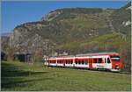 Der Region Alps RABe 525 041 (NINA) ist als Regionalzug auf dem Weg von Martigny nach Le chable und erreicht in Kürze Sembrancher. 
30. Okt. 2024 Der Region Alps RABe 525 041 (NINA) ist als Regionalzug auf dem Weg von Martigny nach Le chable und erreicht in Kürze Sembrancher. 
30. Okt. 2024