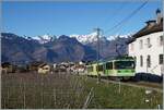 Der TPC AOMC/ASD Beh 4/8 592 hat den Halt Aigle Château (vormals Aigle Dépôt) verlassen und macht sich nun als R71 auf den nunmehr verbleibenden kurzen Weg nach Aigle (Bahnhof).