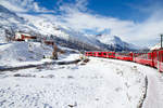   Geführt von dem ALLEGRA-Zweispannungstriebzug RhB ABe 8/12 – 3501 „Willem Jan Holsboer „ erreicht am 04.11.2019  unser RhB Regionalzug von Tirano nach St.