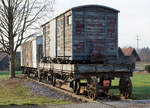 Eisenbahnraritäten in Frauenfeld    Zypen Doppelspeichenachse mit Baujahr 1887 (ehemals RHB)  M4 257 mit Baujahr 1898 (ehemals RHB)  Gk 206 mit Baujahr 1889 (ehemals SGA/AB)  Kühlwagen P 23