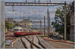 Was für ein prachtvoller Zug: Der SBB RAe 1053 verlässt Lausanne in Richtung Montreux.