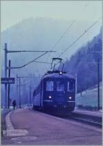 Als in Roches (BE) noch Züge hielten, präsentierte sich der Bahnhof auch als solcher und konnte dank einem zweiten Gleis auch zum Kreuzen von Zügen genutzt werden.