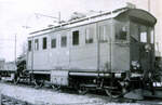 Die ehemalige Versuchslok und spätere Ce 4/4 1 der Sensetalbahn in Laupen, 21.Mai 1963.
