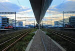 Zwischen Zürich und Winterthur gibt es drei Routen, erstens via Stadelhofen-Effretikon, zweitens via Zürich Flughafen oder Kloten - Effretikon, und drittens via Wallisellen - Effretikon.