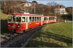 Bei der offiziellen Einweihung der neuen MVR SURF GTW ABeh 2/6 in St-Légier Gare gab es auch das bisher eingesetzte Rollmaterial im besten Licht zu sehen:   Der CEV A7 BDeh 2/4 73 mit Bt erreicht