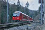 Der CJ Be 4/4 652 mit dem ABt 712 sind als R36 von Glovelier nach La Chaux de Fonds unterwegs und wenden im Spitzkehrbahnhof La Combe Tabeillon. Nun sollen noch dieses Jahr die relativ neuen Triebwagen zur MOB gelangen, da sie mit den  Alpina  Triebwagen ziemlich baugleich sind und bei der MOB die  Lenker-Pendel  ersetzen. Anfänglich wollte die CJ ihre GTW verkaufen, was aber nicht gelang und muss sich nun von den Be 4/4 trennen

13. Jan. 2025
