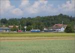 Das Blaue Bähnli BDe 4/4 36 fernab der Heimat beim Bahnhof Lohn-Lüterkofen.