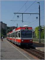 Der Regionalzug 3137 von Waldenburg nach Liestal erreicht Altmarkt.
