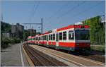 Bei der Station Altmarkt trifft die in 750 mm Spur ausgeführte Bahn aus dem Waldenburgertal auf die Normalspurstrecke Olten - Basel, welche sie bis Liestal, der Endstation der WB begleitet.
