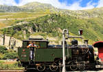 Dampfbahn Furka Bergstrecke: Die seinerzeit direkt nach Vietnam gelieferte 704 in Gletsch, 23.