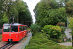 Dolderbahn, Zürich: Wagen 1 fährt aus der  neuen  (seit 1973 bestehenden) Endstation ab. 24.Sep.2020