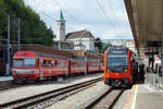 JAHRESRCKBLICK 2018
von Walter Ruetsch
Serie Nr. 5
Zusammentreffen von Alt und Neu bei den Appenzeller Bahnen AB anlsslich einer Zugskreuzung in Gossau am 17. August 2018.