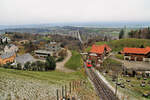 Der einzige Triebwagen BDe 1/2 der Rheineck-Walzenhausen Bahn unterhalb Walzenhausen.