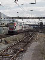 RABe 511 111 fährt am 04.08.14 aus Richtung Zürich in Basel SBB ein.