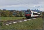 Der SBB RBDe 560 224-8 (UIC RBDe 560 DO 94 85 7 560 224-8 CH SBB) von Palézieux nach Payerne erreicht in Kürze den Halt Palézieux Village.