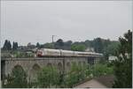 Der SBB ICN 500 035  Niklaus Riggenbach  ist als IR51 1614 auf dem 285 Meter langen Mösli Viadukt kurz nach der Abfahrt in Grenchen Nord auf dem Weg nach Biel/Bienne.