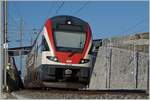 Der SBB RABe 511 026 ist in Cully auf dem Weg nach Annemasse.