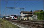 Der SBB LEX RABe 522 226 auf der Fahrt von La Plaine nach Gèneve bei der Durchfahrt im nicht mehr genutzten Bahnhof von Bourdigny (km 68.5).