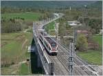 Der SBB TILO RABe 524 017 auf der Fahrt nach Varese auf der 438 Meter langen Bevera Brücke.