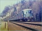 Zwischen Olten und Aarburg-Oftringen ist dieser zu jener Zeit typische Regionalzug von Olten nach Luzern unterwegs.

Analogbild vom 6. April 1985