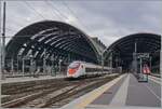 Ein SBB RABe 501  Giruno  verlässt Milano Centrale in Richung Venezia S.L.