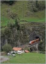 Ein weiterer SOB  Traverso  RABe 526 beim Wattinger Kehrtunnel.