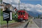 Der Berninabahn RhB ABe 4/4 35 erreicht als Blonay-Chamby Museumszug Blonay.