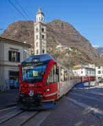 Da auf der Via Elvezia kommt am 19 Februar 2017 die Straenbahn von Tirano bzw.