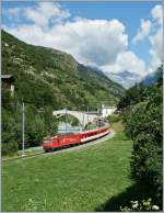 MGB Regionalzug Richtung Brig bei Neubrck.